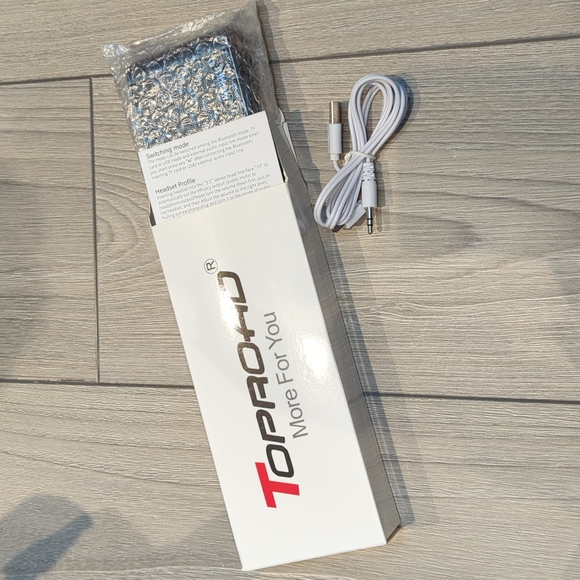 New in box wireless Bluetooth speaker - Picture 2 of 3